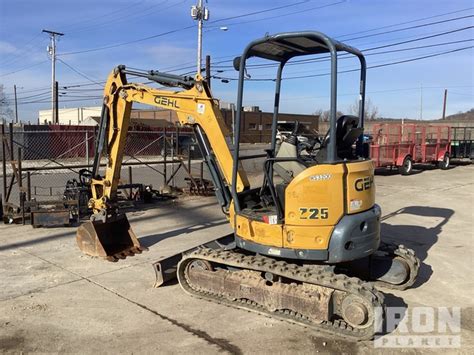 gehl z25 mini excavator|2006 gehl mini for sale.